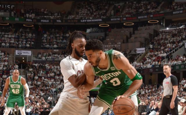 1715497425900096190.png 截图20240512150203.png