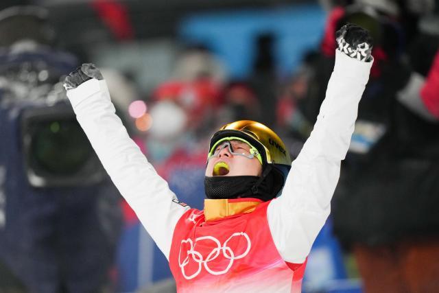 开云体育官网-空中技巧“王牌之师”再闪耀 齐广璞用难度拼下金牌