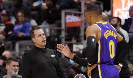 kaiyun-2选1!湖人眼下最突出问题:沃格尔走还是韦少走?